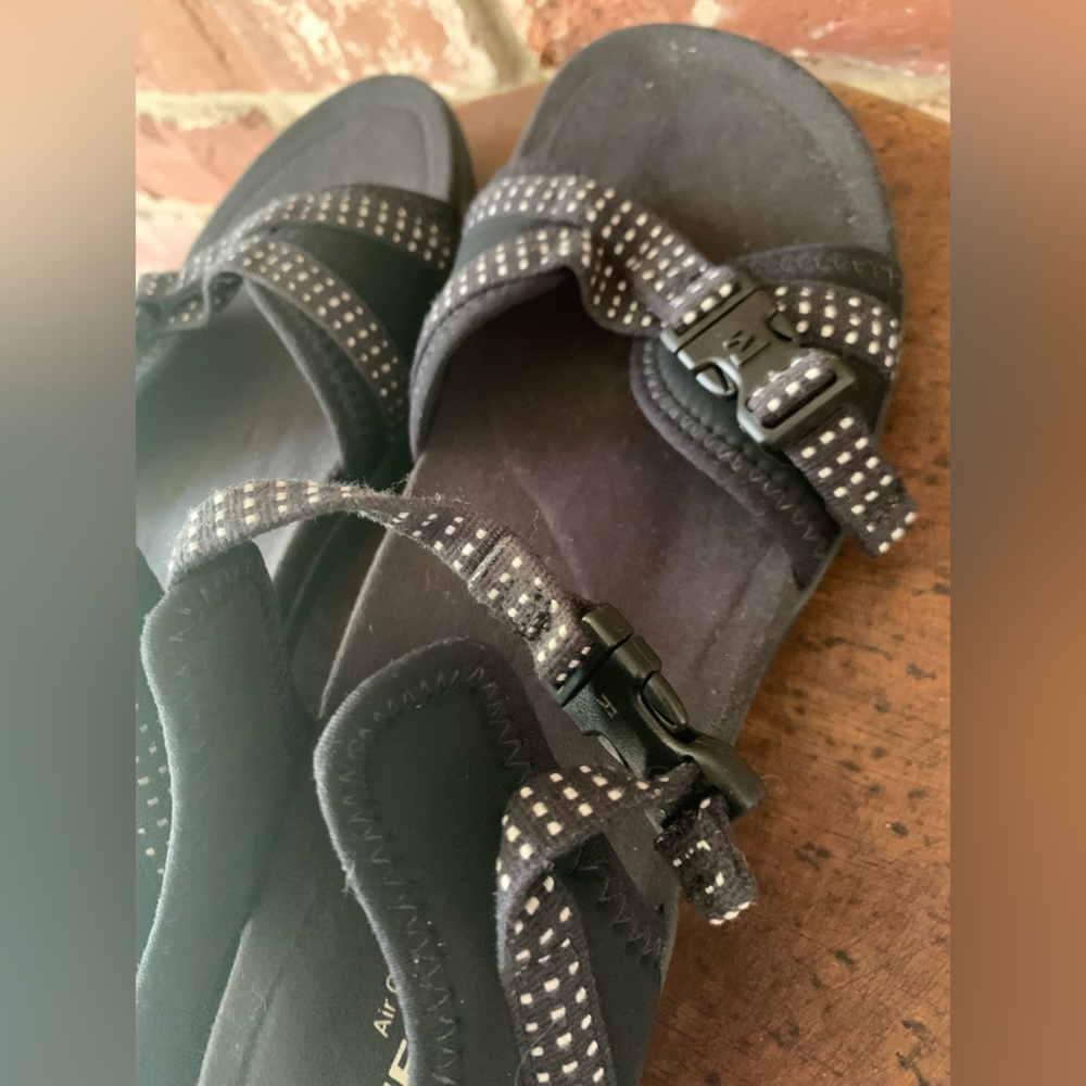Merrell Sandals - Picture 8 of 11